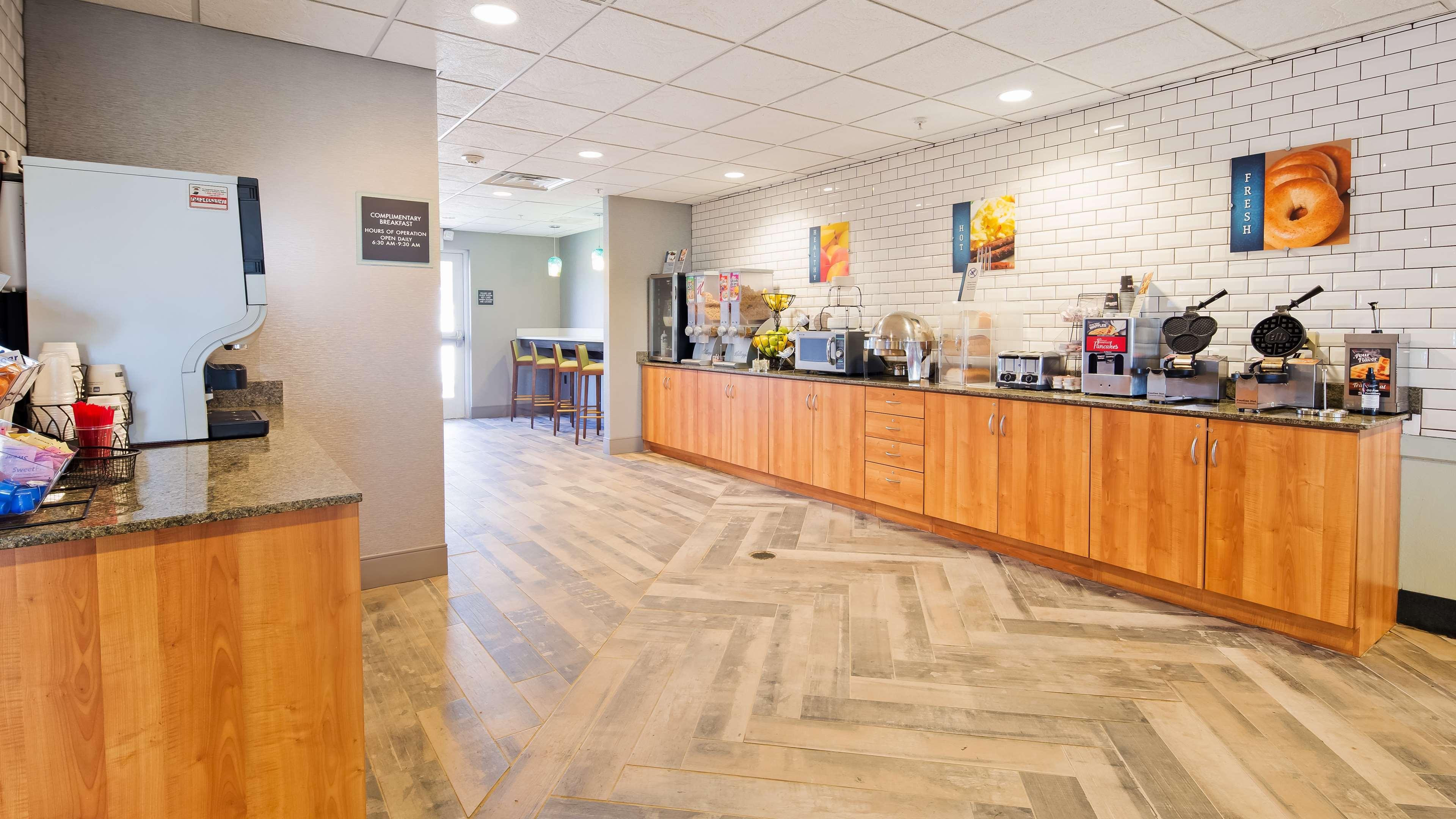Best Western Plus Harrisburg Mechanicsburg Enola Ngoại thất bức ảnh